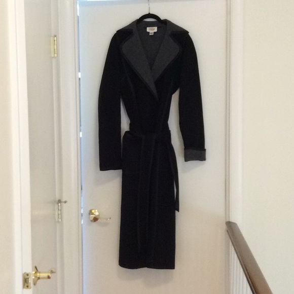 Talbots black wool coat with gray trim, size 4 - Picture 5 of 8